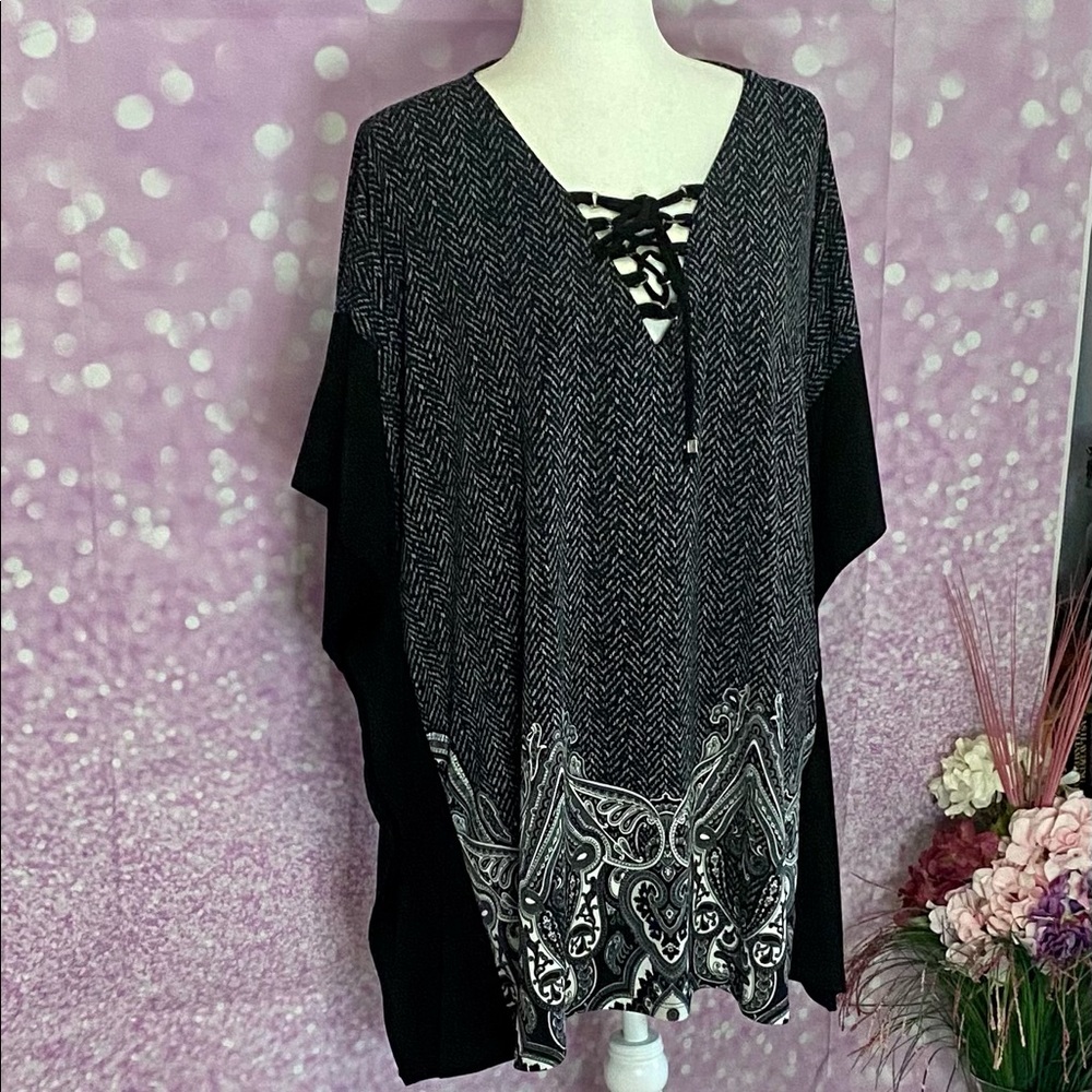 Michael Kors tunic, laces, flattering shape, comfy